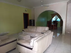 Fully Furnished 4 Master Bedrooms Apartment at Apowa