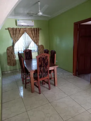 Fully Furnished 4 Master Bedrooms Apartment at Apowa