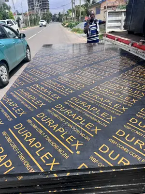 Wholesale Marine Plywood / Decking Board 18mm / Formwork / Plywood