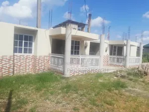 6bdrm House in Millions Properties, Kumasi Metropolitan for sale
