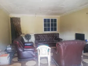 6bdrm House in Millions Properties, Kumasi Metropolitan for sale