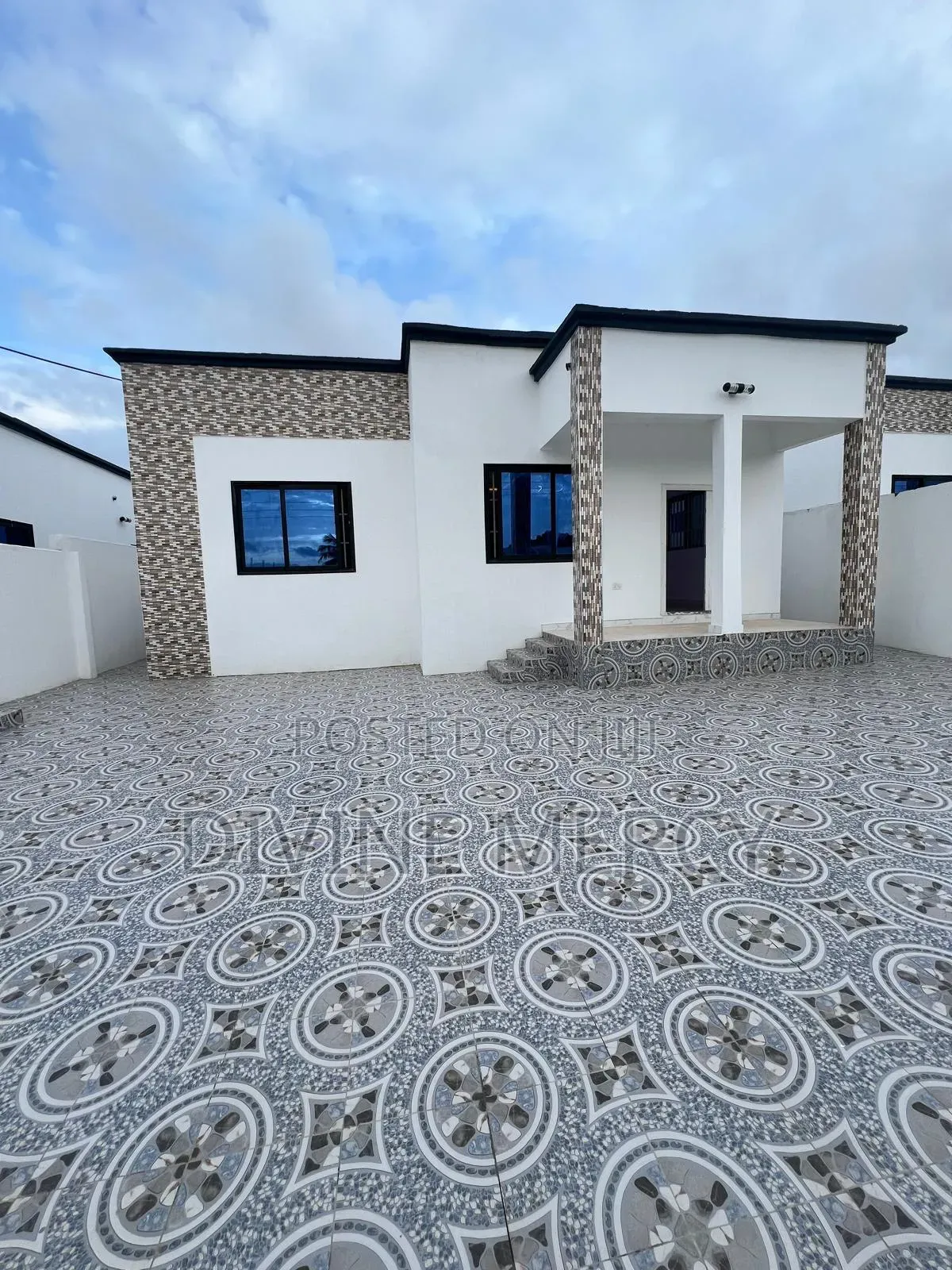 3bdrm Bungalow in Adade Kasoa, Awutu Senya East Municipal for sale