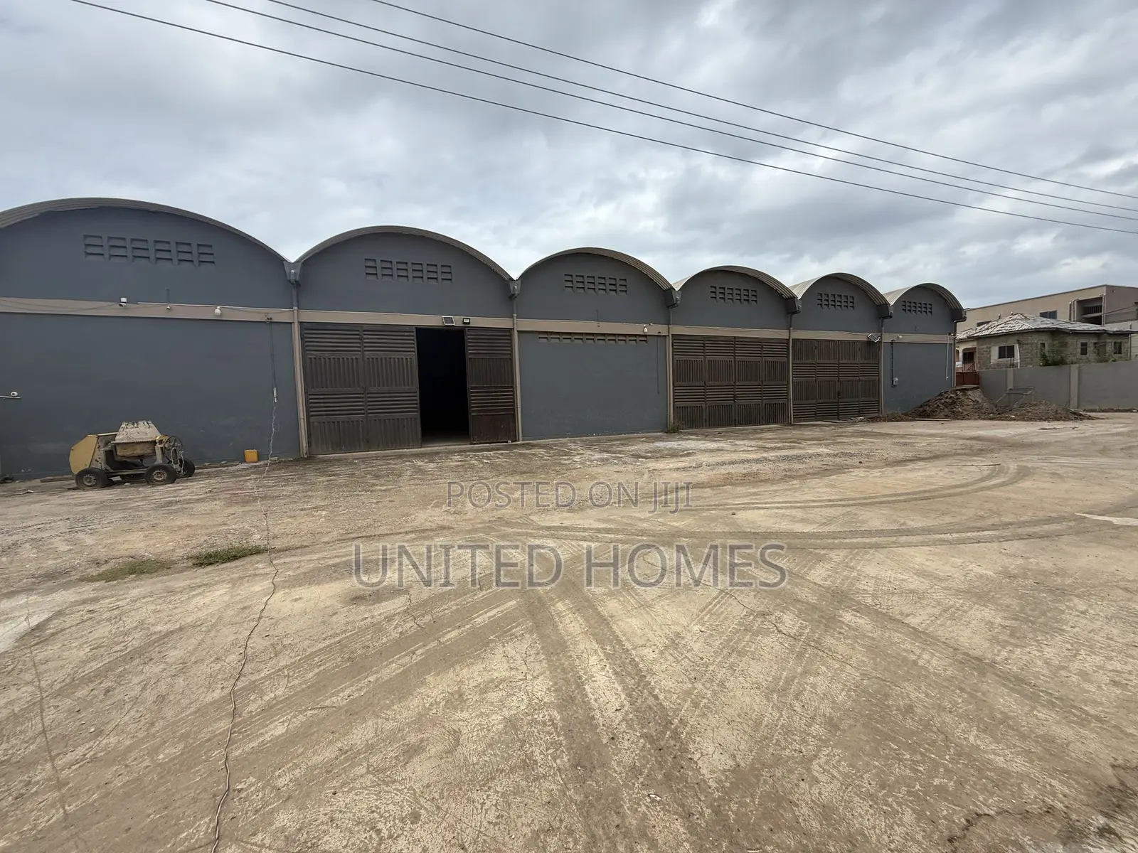Weija 800 Square Meter Warehouse for Rent