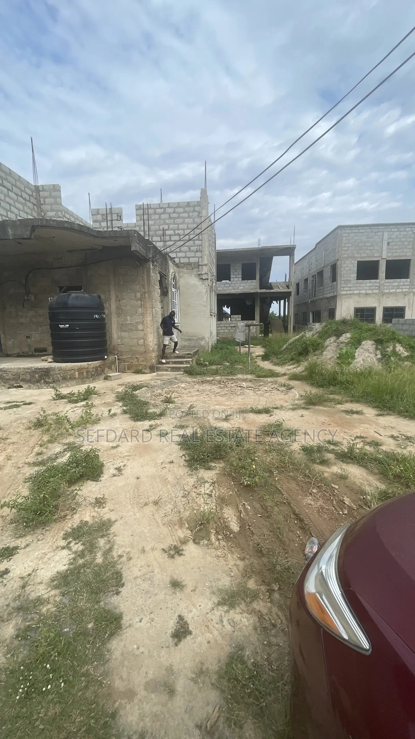 5bdrm House in Sefdard Property, Amasaman for sale
