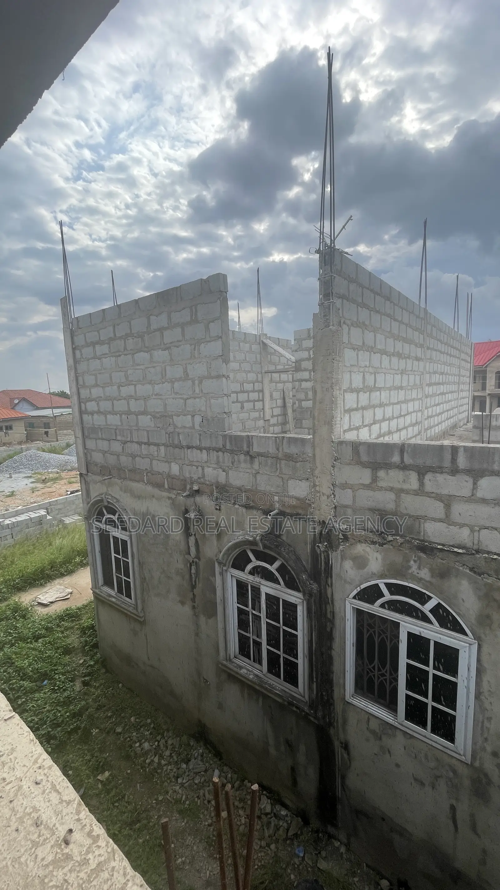 5bdrm House in Sefdard Property, Amasaman for sale