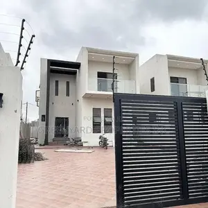5bdrm House in East Legon Hills for sale