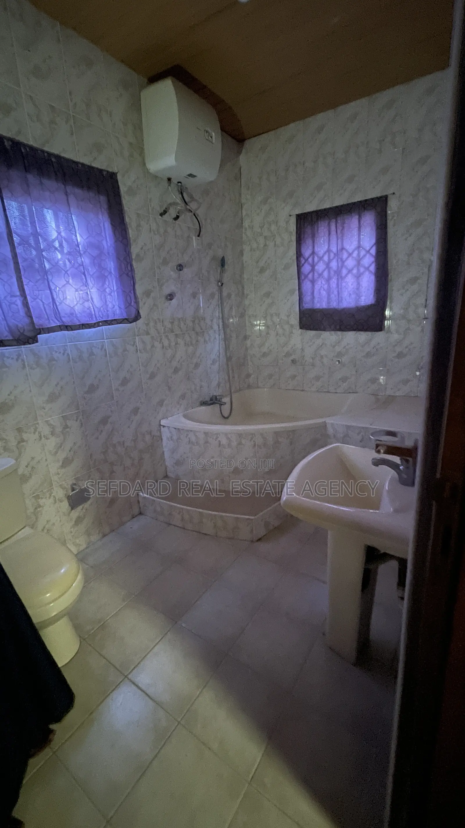 Furnished 3bdrm House in Sefdard Real Estate, Amasaman for sale