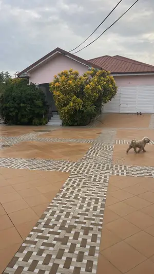 Furnished 3bdrm House in Sefdard Real Estate, Amasaman for sale