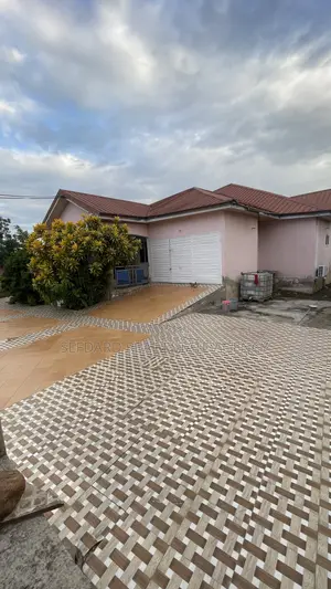 Furnished 3bdrm House in Sefdard Real Estate, Amasaman for sale