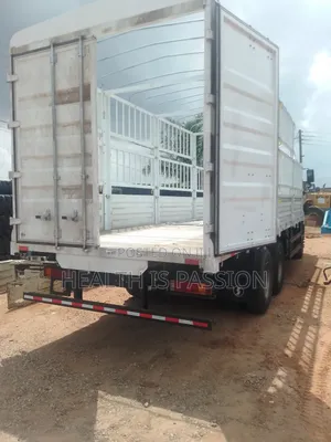 Cargo Trucks Available, 6×4, 10wheel Trucks. Shachman 4sale