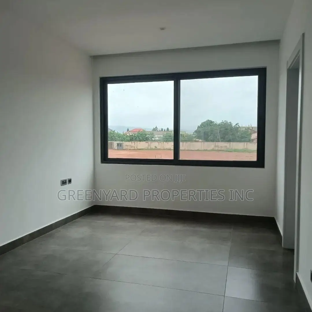3bdrm House in Oyarifa for sale