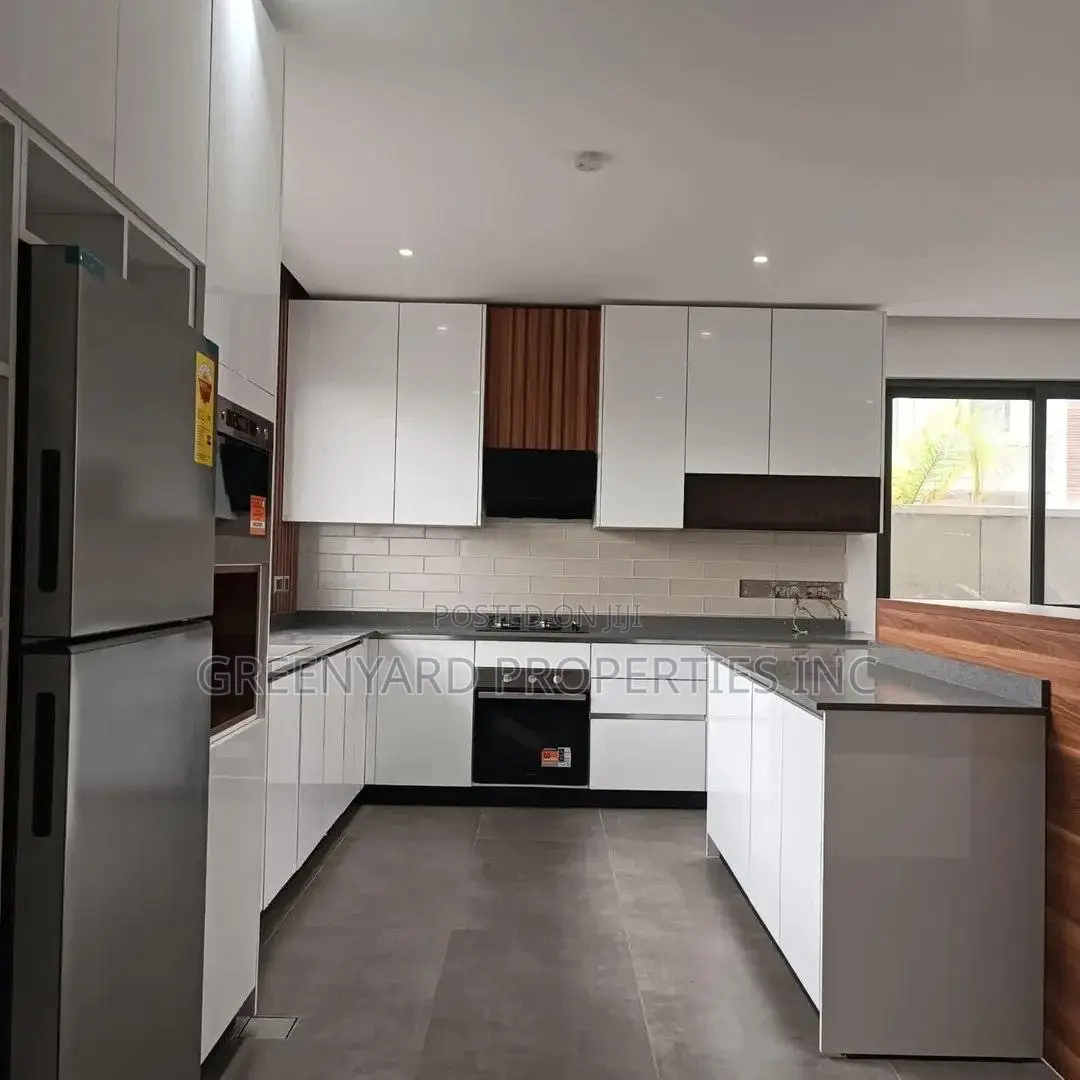 3bdrm House in Oyarifa for sale