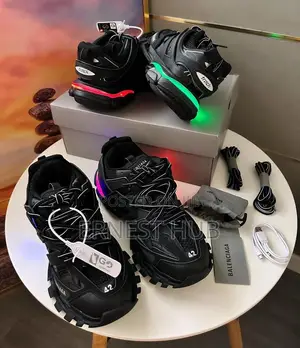 Balenciaga Track Black