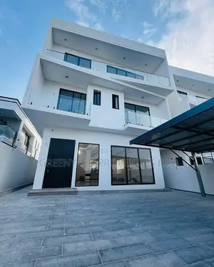 5bdrm House in American House, East Legon for sale