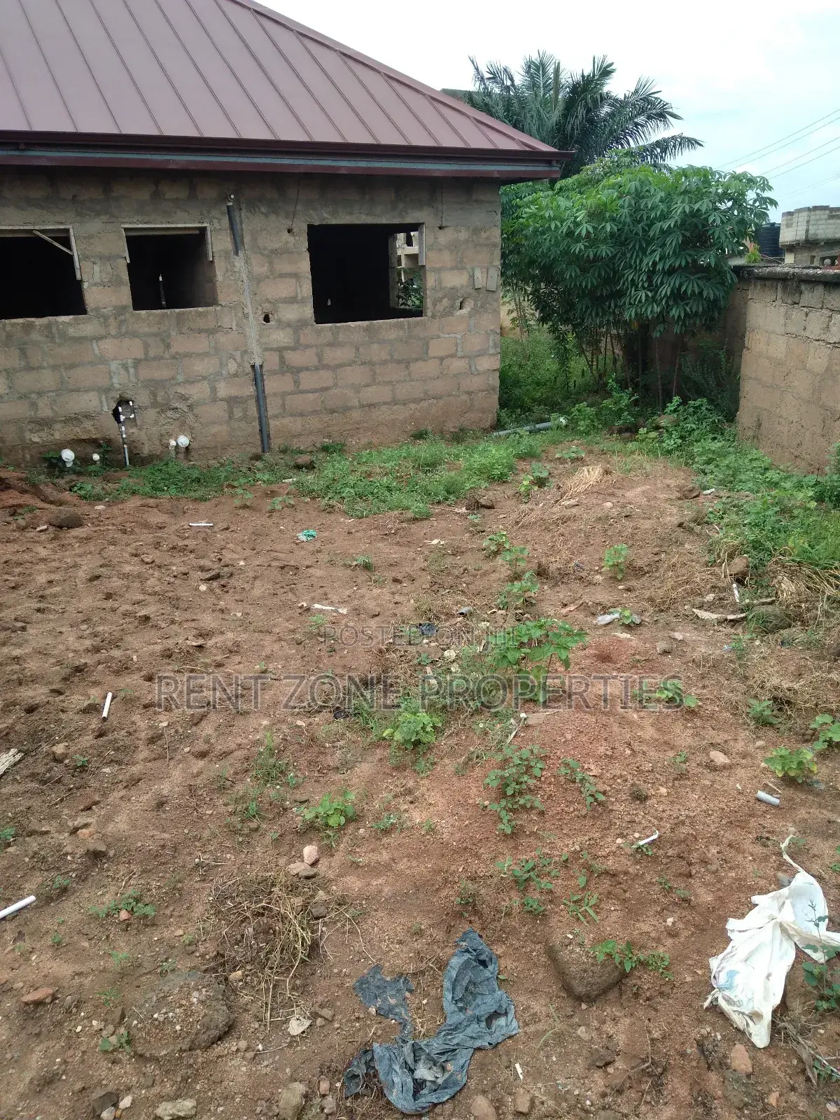 6bdrm Apartment in Rent Zone Properties, Ofankor for sale