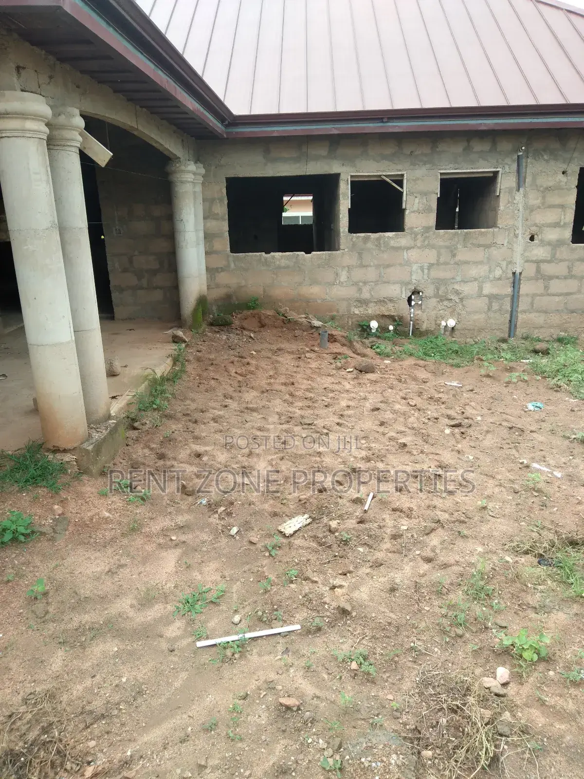 6bdrm Apartment in Rent Zone Properties, Ofankor for sale