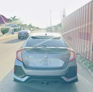Honda Civic Sport Touring Hatchback 2019 Gray