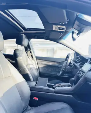 Honda Civic Sport Touring Hatchback 2019 Gray