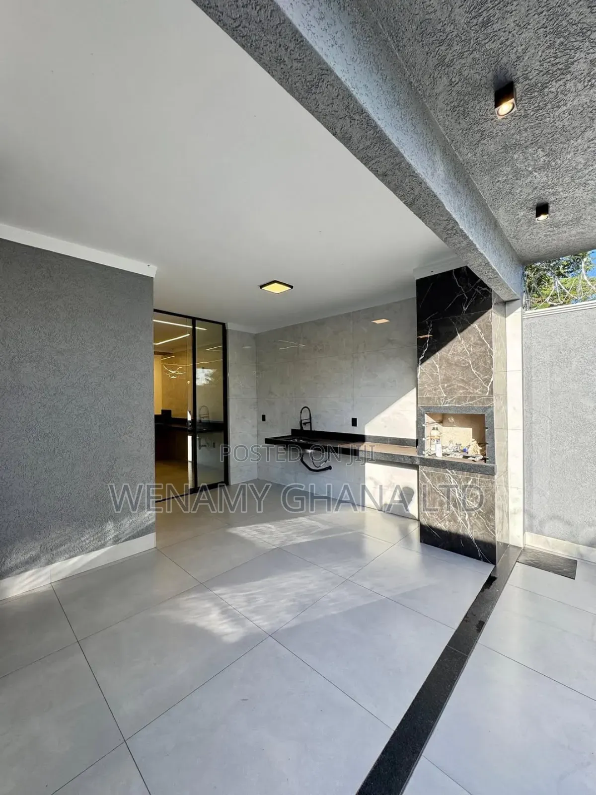 3bdrm House in Accra for sale