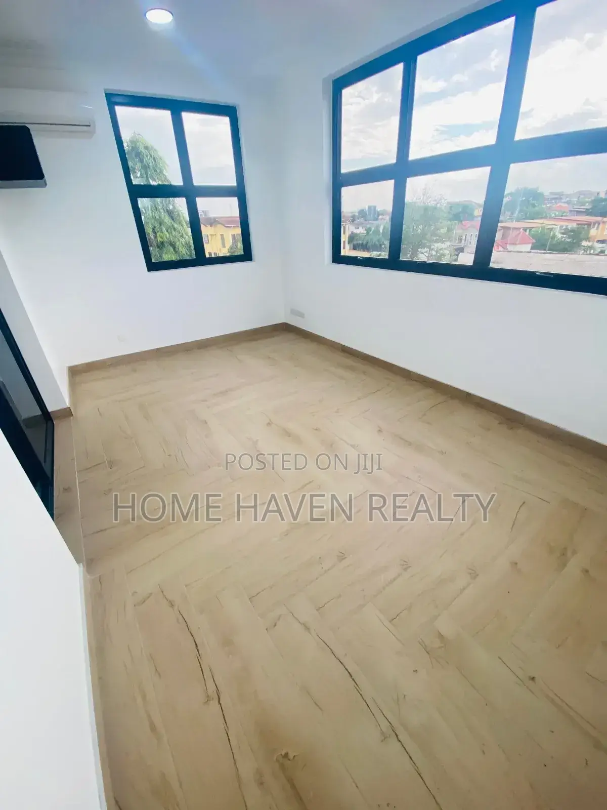 8 Office Rooms for Rent at Kanda Estate