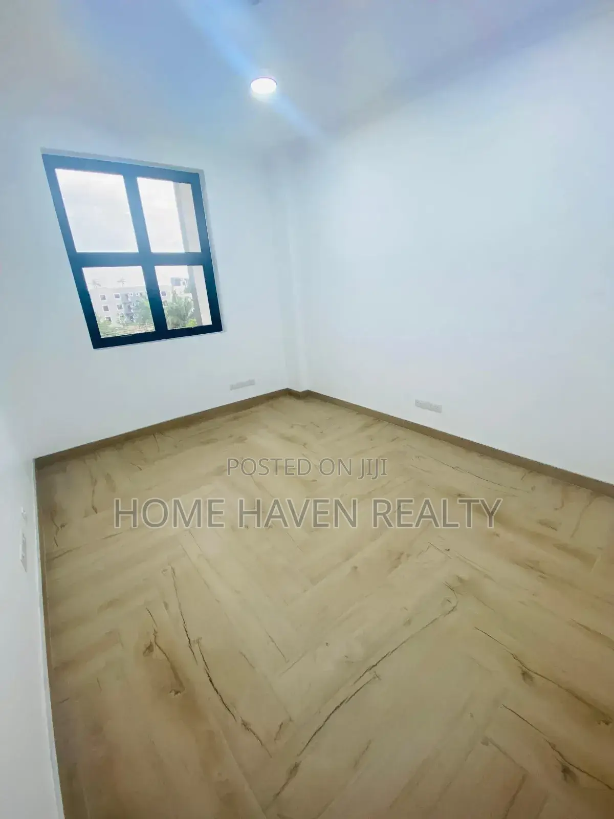 8 Office Rooms for Rent at Kanda Estate