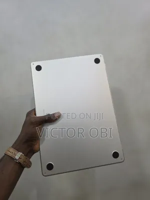 Laptop Apple MacBook Air 2023 M2 8GB Apple M2 SSD 256GB
