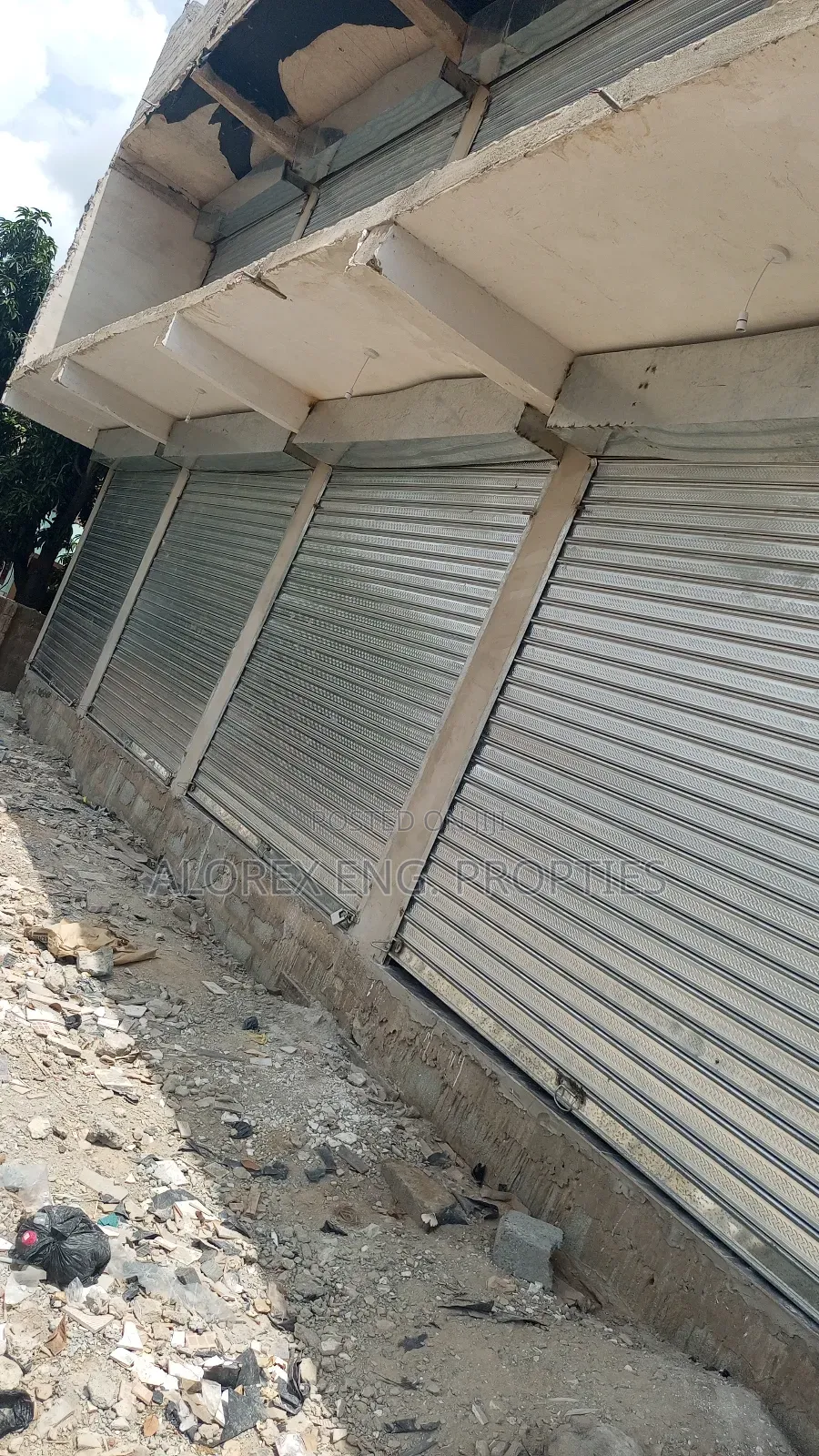 Shop for Rent at Oyarifa