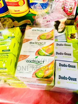 Extract Herbal Whitening Soap
