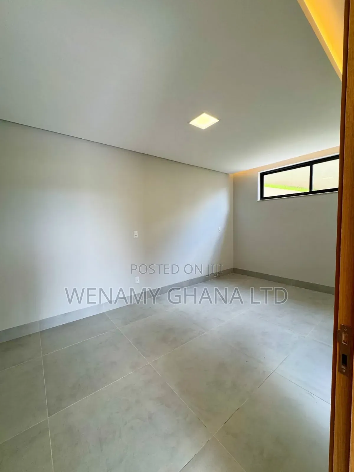 5bdrm House in Accra for sale
