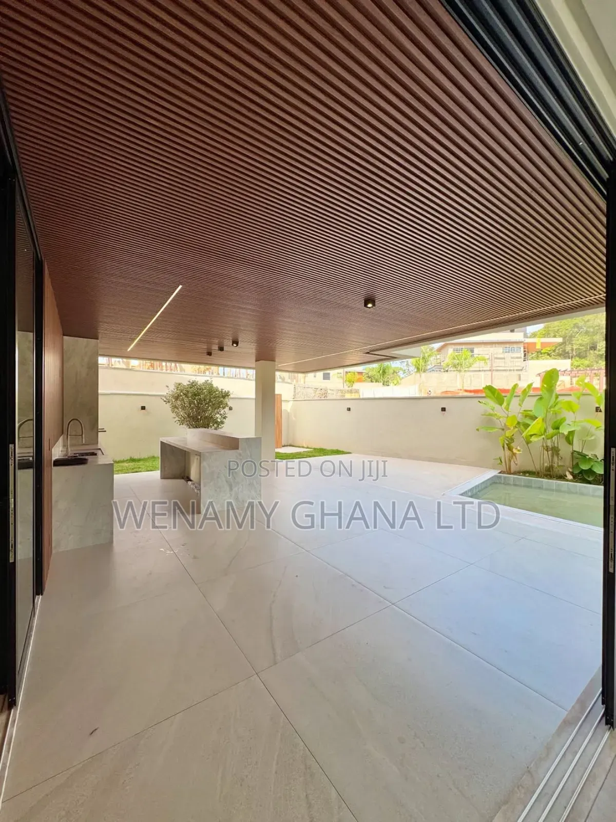 4bdrm Duplex in Accra for sale