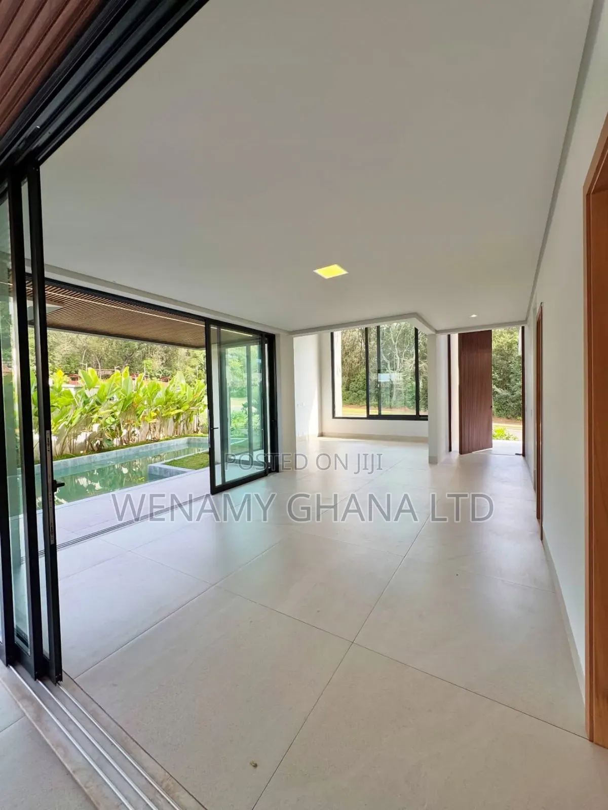 4bdrm Duplex in Accra for sale