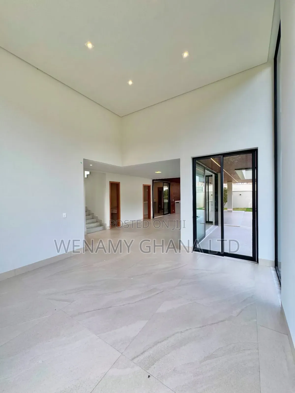 4bdrm Duplex in Accra for sale