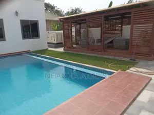 4bdrm House in Sakumono, Tema Metropolitan for sale