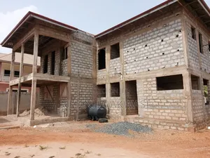 4bdrm House in Lashibi Mf, Tema Metropolitan for sale