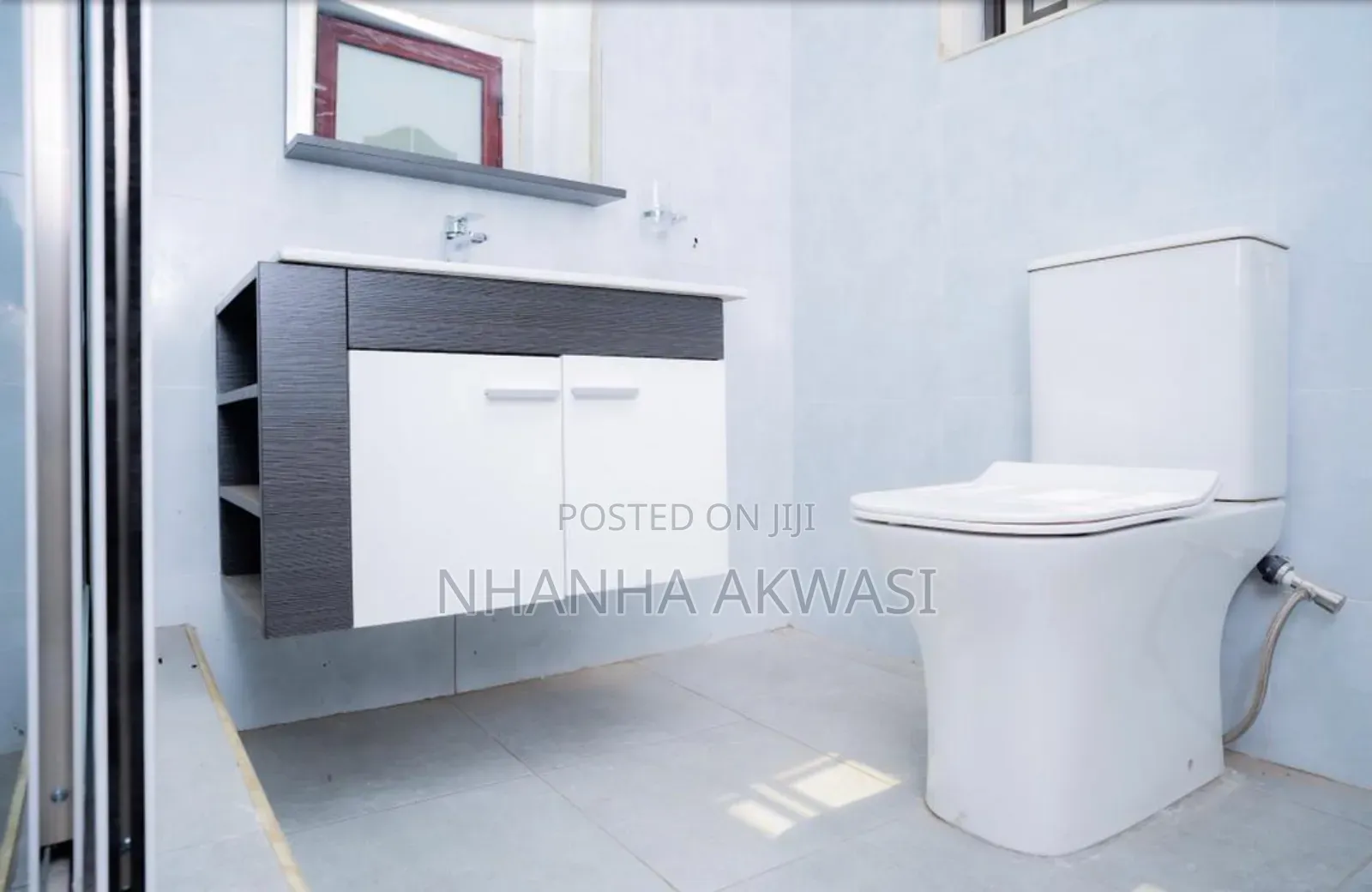 4bdrm House in Community 14, Tema Metropolitan for sale