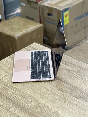 New Laptop Apple MacBook Air 2019 16GB Intel Core I5 SSD 512GB