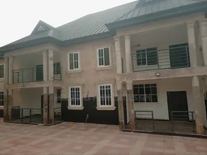 10bdrm Block of Flats in Millions Properties, Kumasi Metropolitan
