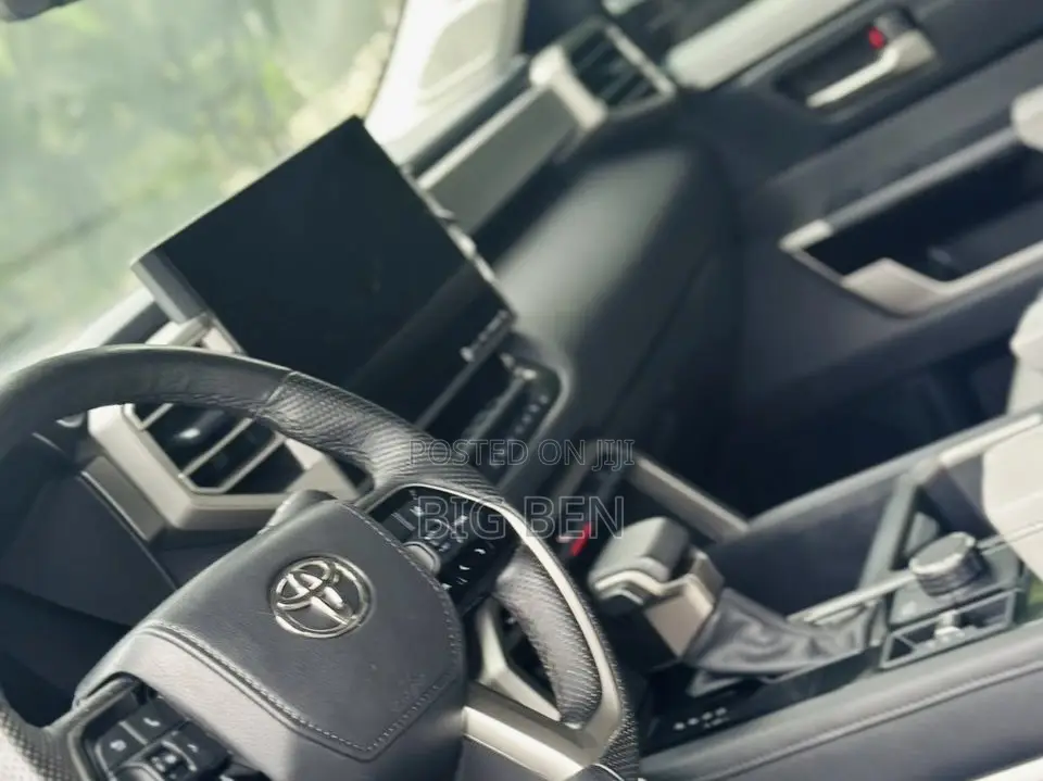 Toyota Tundra Limited Double Cab 6.5' Bed 2023 Gray
