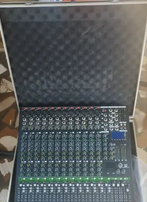 Jac SMX - 12 ,12- Channel Raw Mixer