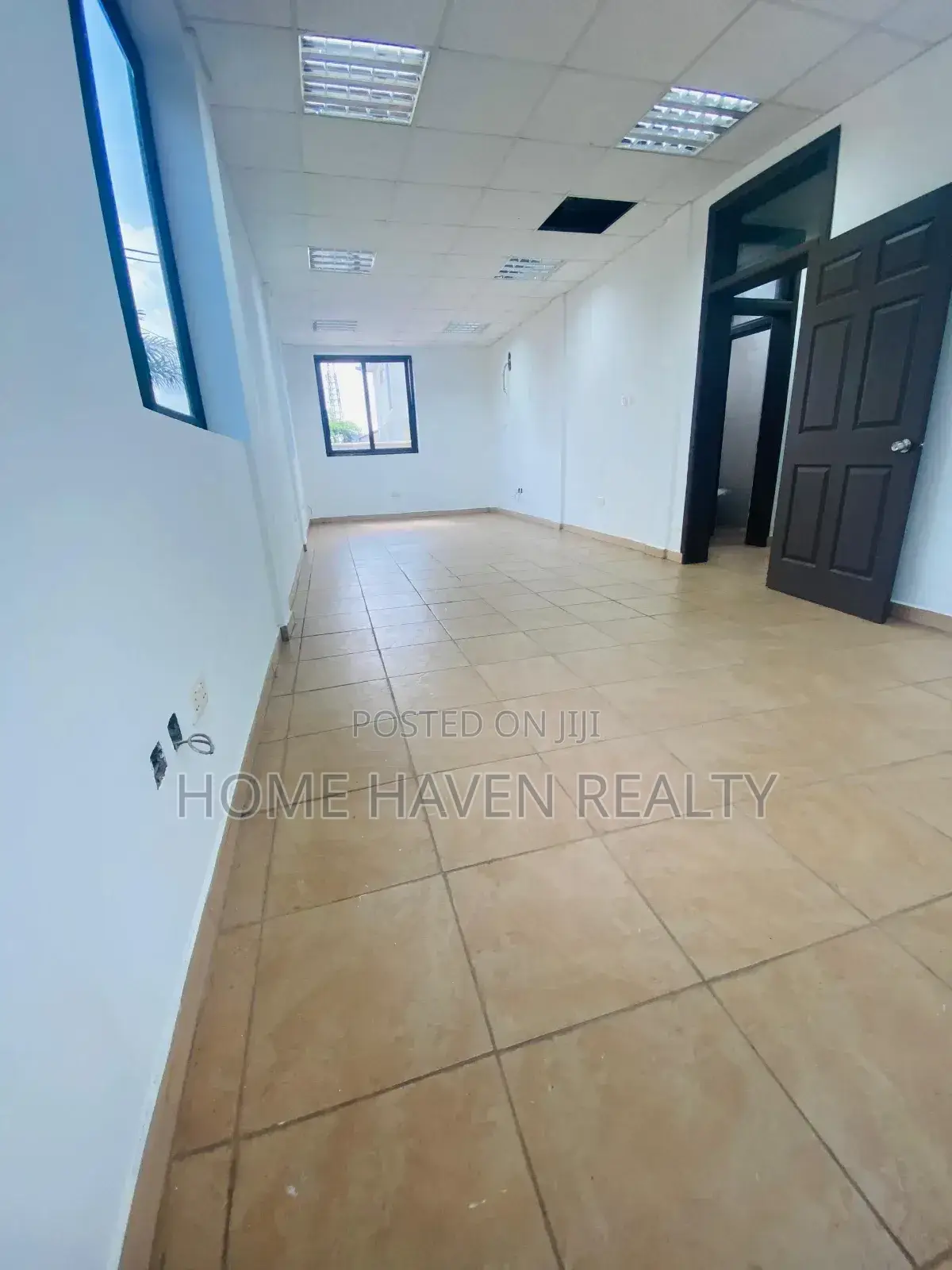 7 Office Rooms House for Rent in Kanda Estate