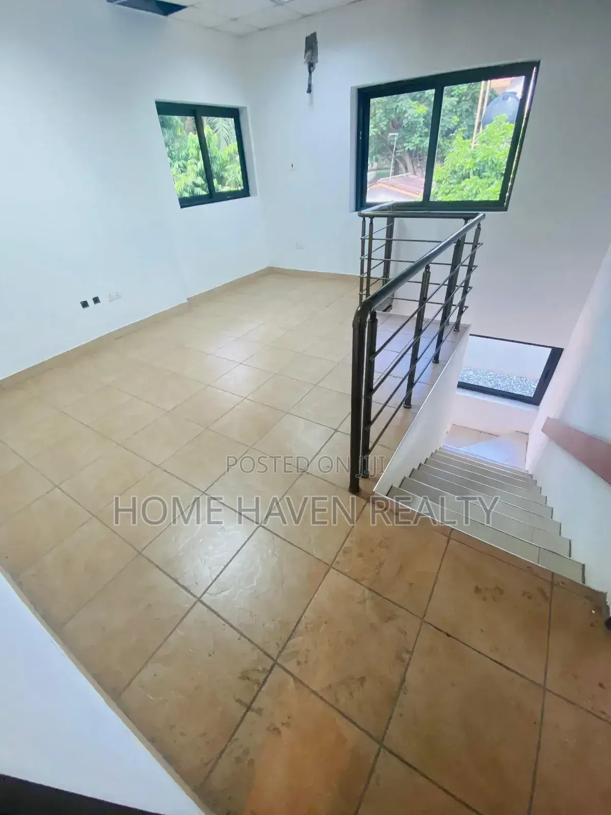 7 Office Rooms House for Rent in Kanda Estate