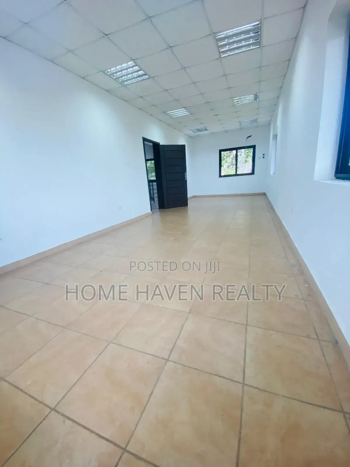 7 Office Rooms House for Rent in Kanda Estate
