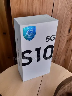 New Samsung Galaxy S10 5G 256 GB White