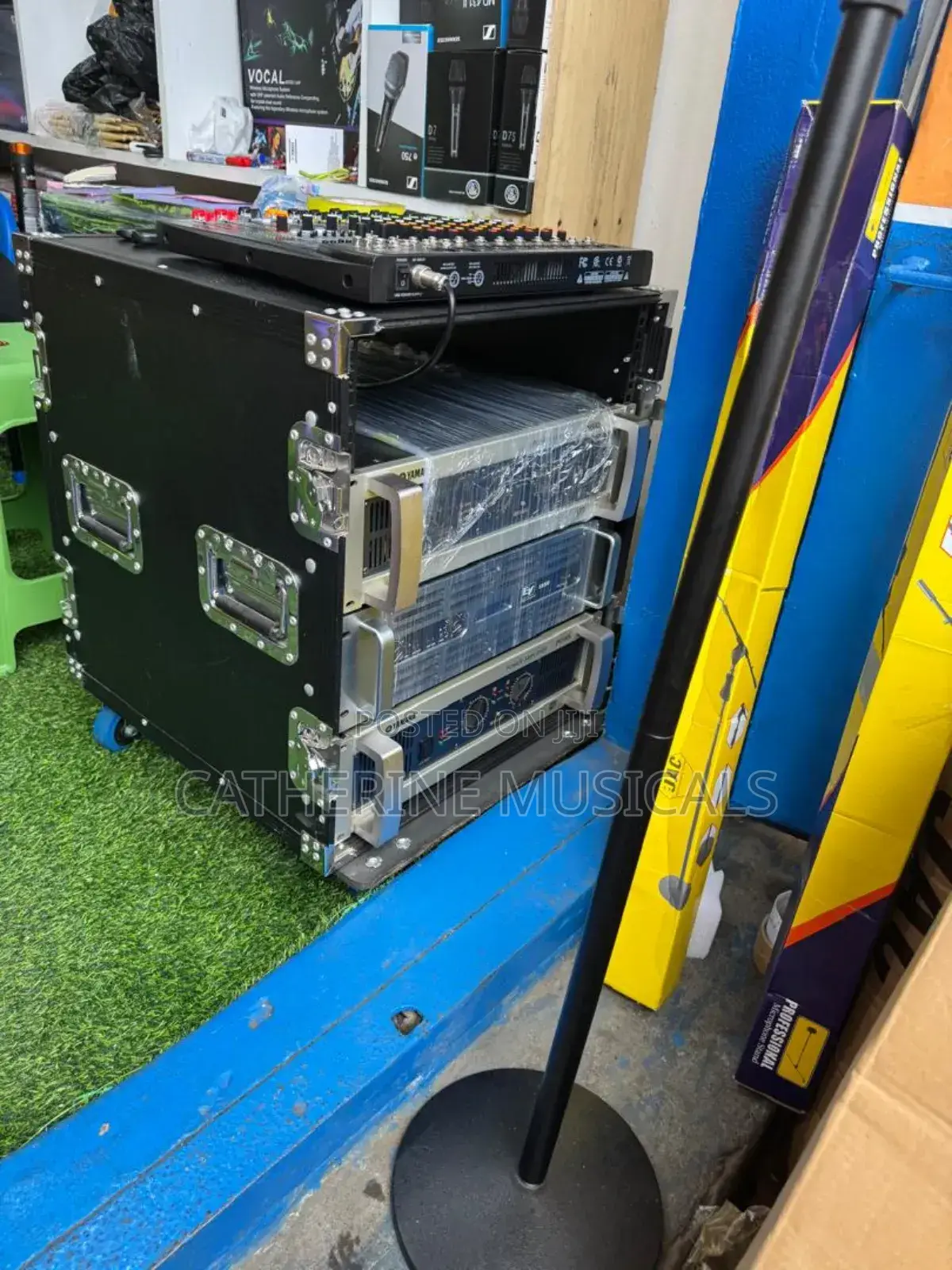 Jac -12units Amplifier Rack