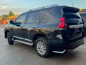 Toyota Land Cruiser Prado 2.7 2017 Black