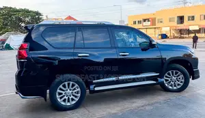 Toyota Land Cruiser Prado 2.7 2017 Black