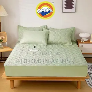 Waterproof Bed Covers Available in Different Sizes