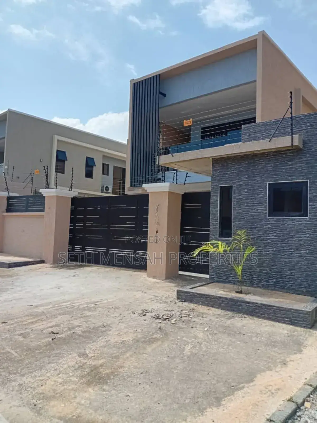 3bdrm House in North Kaneshie for sale