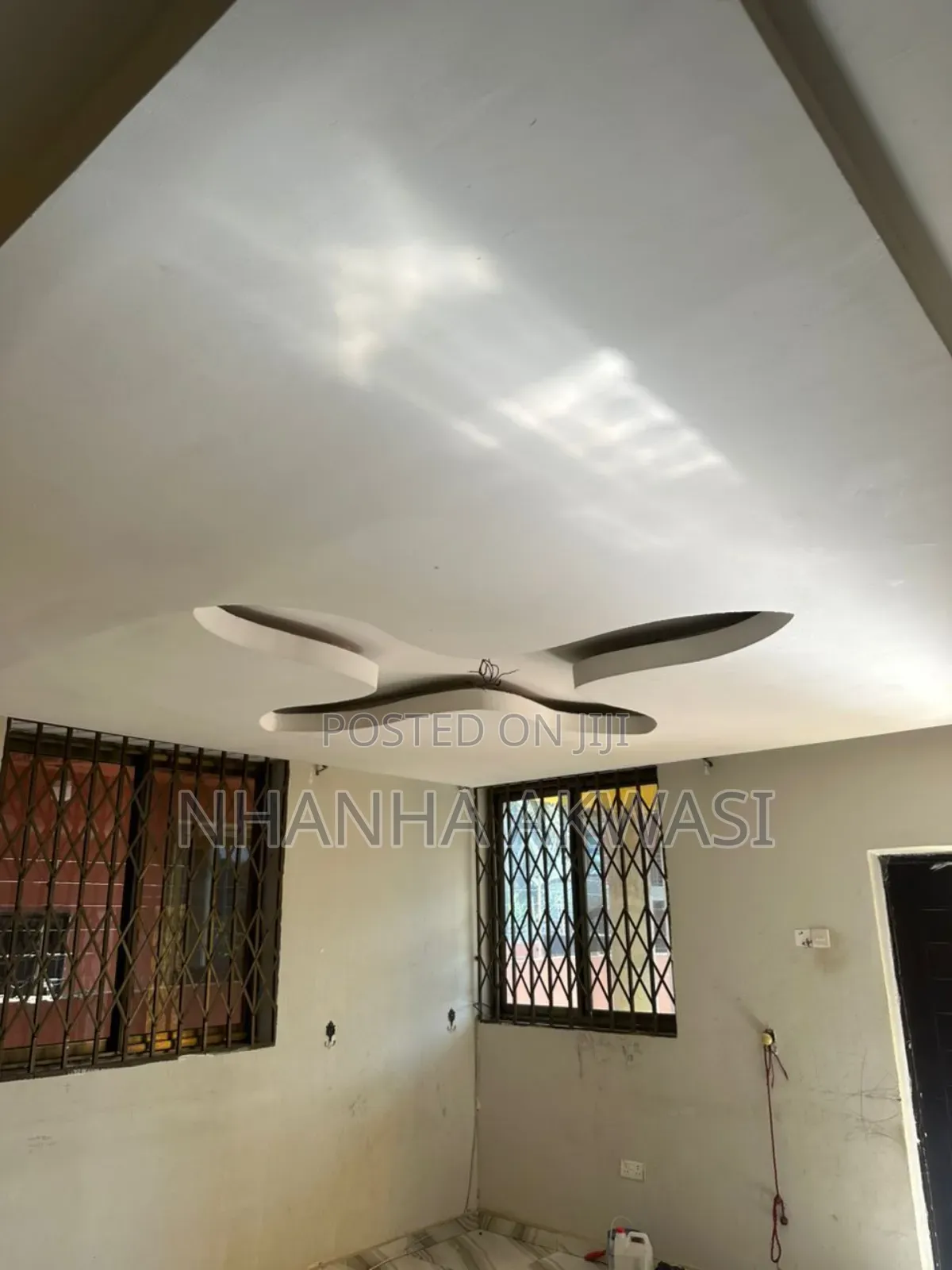 4bdrm House in Community 16, Tema Metropolitan for rent