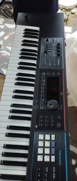 Roland Juno-Ds 61-Key Lightweight Synth-Action Keyboard